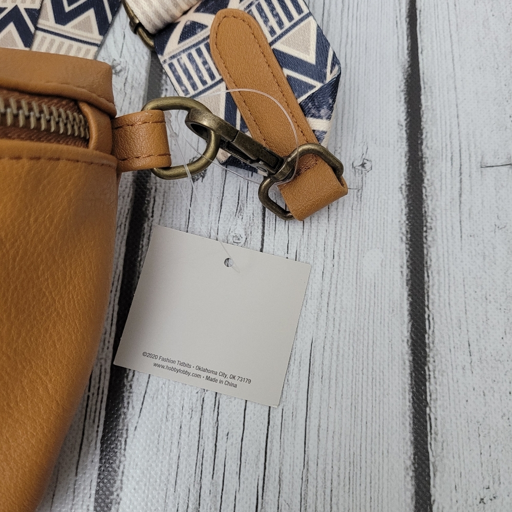 NWT Retro Sling Shoulder ,Chic Crossbody Bag - Picture 7 of 12